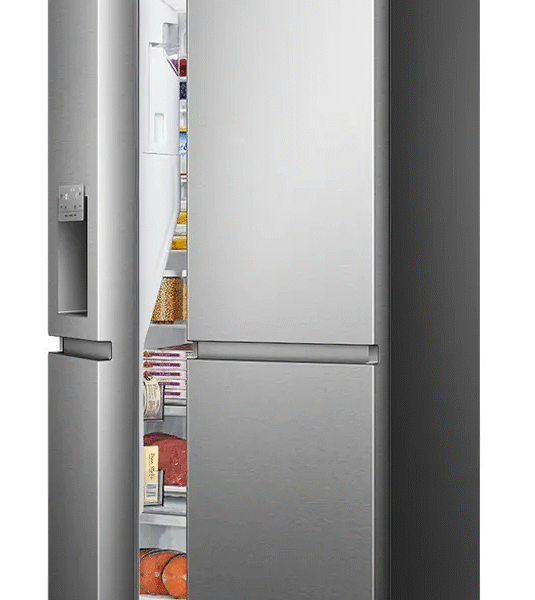 Hisense Side by Side Refrigerator 628L (82WS-RC) with Water Dispenser